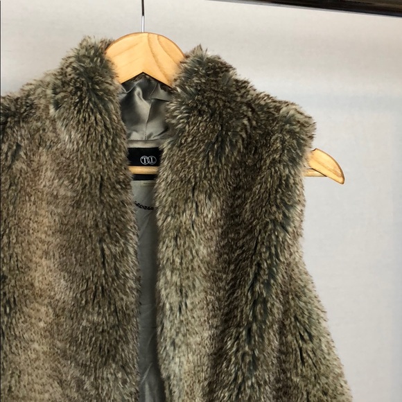 Tart Collections Jackets & Blazers - Faux Fur Vest